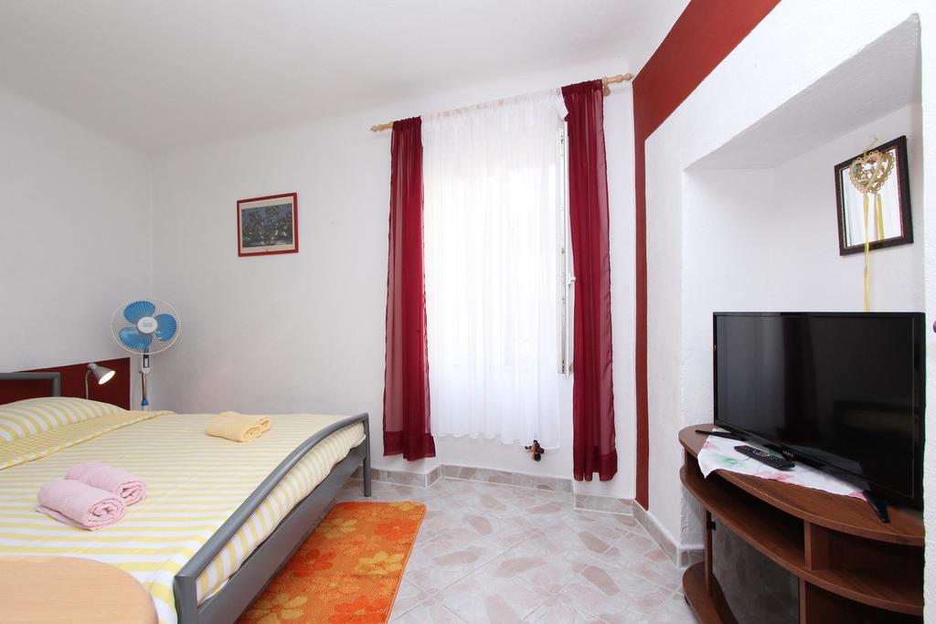 Apartment Alba 罗维尼 外观 照片