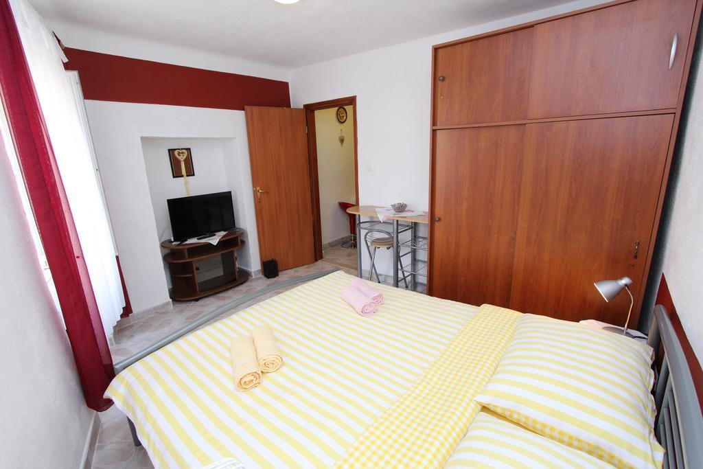 Apartment Alba 罗维尼 外观 照片