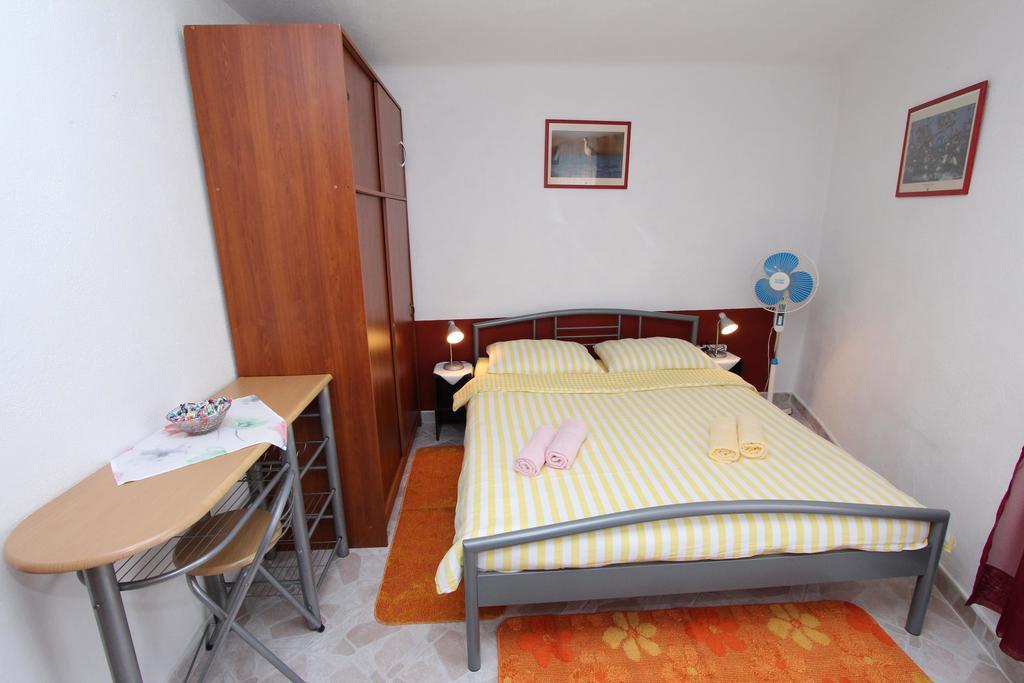 Apartment Alba 罗维尼 外观 照片